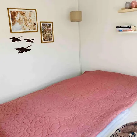 Casa de Férias Exclusive Cottage, 100 Meters From The Mesinge